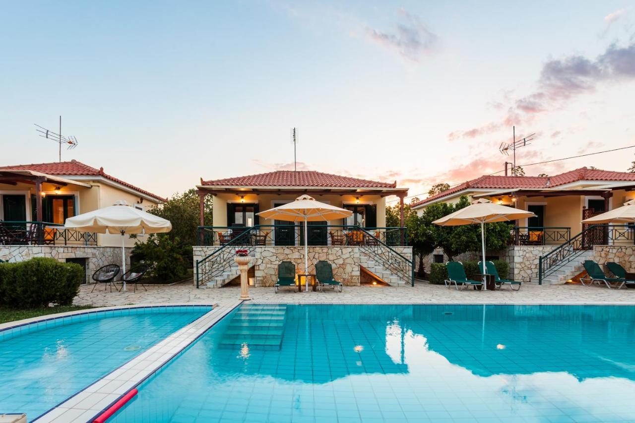 Dukes Poolside Houses Parálion Ástros Esterno foto