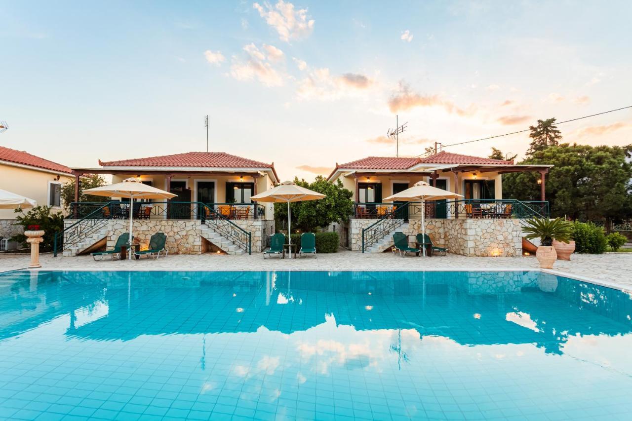 Dukes Poolside Houses Parálion Ástros Esterno foto